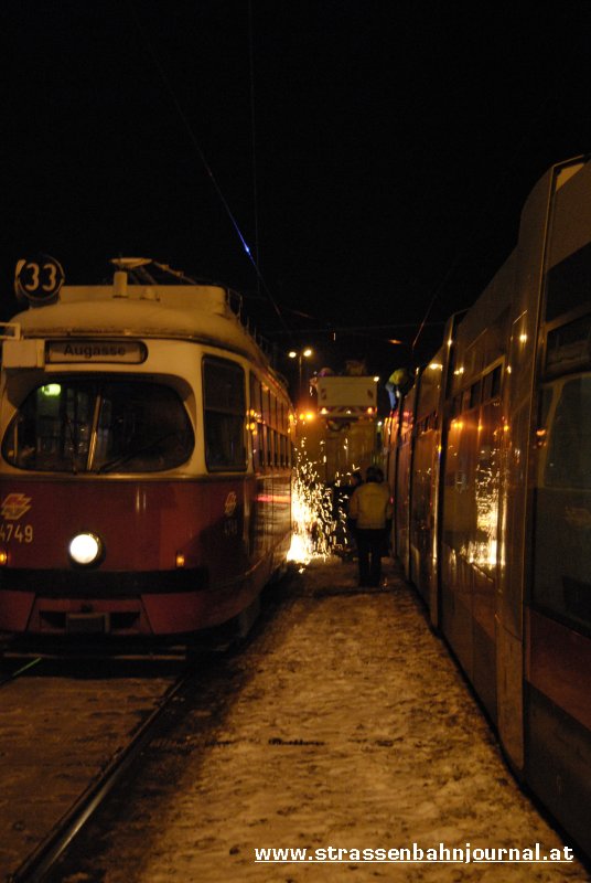 4749 Blechschneidearbeiten