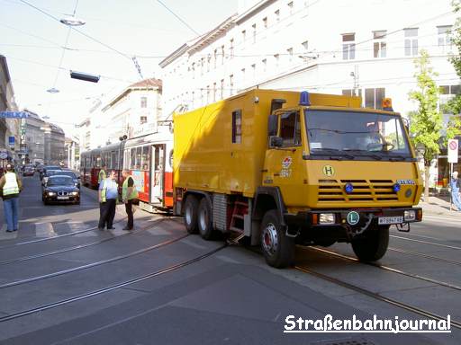 4686+1205 mit Rüstwagen