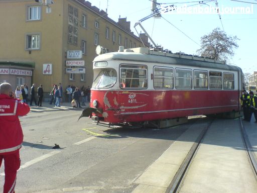4811 Verkehrsunfall Erzherzog-Karl-Straße