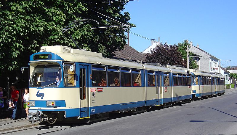 Datei:WLB 102 1xx leesdorf20050618.jpg