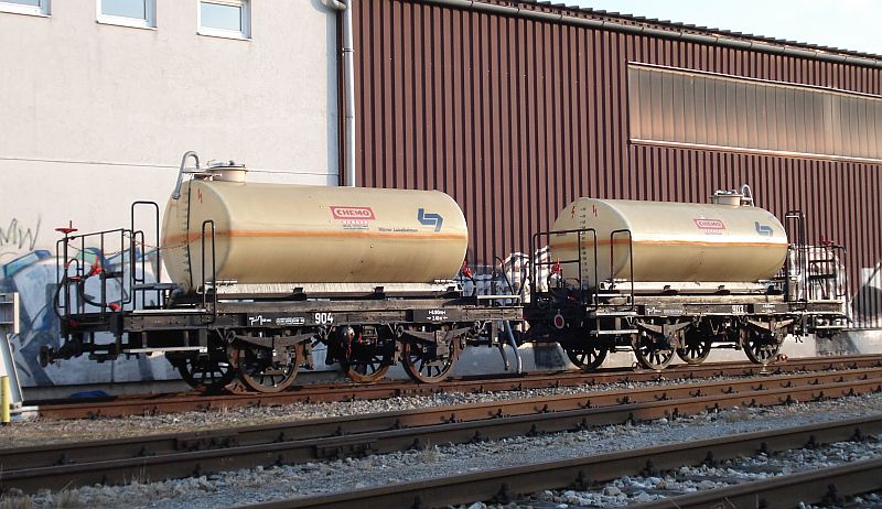 Datei:WLB 913 914 inzersdorf20110323.jpg