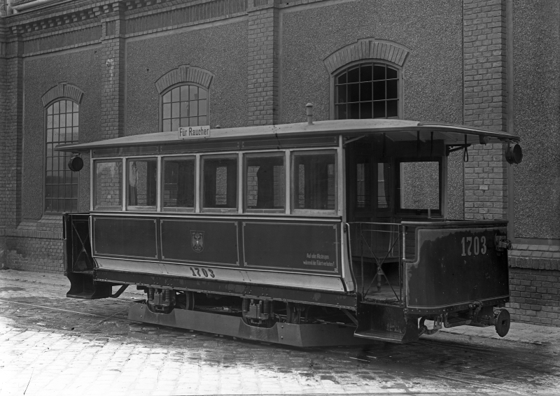 Datei:B2 1703 bhfrudolfsheim.jpg